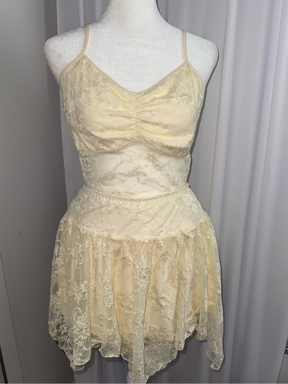 Brand new cream lace 2 piece skirt set!